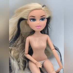 Bratz Doll Cloe - Taller My Passion
